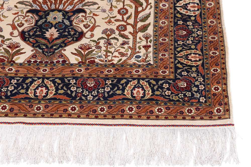 Dywan orientalny Hereke