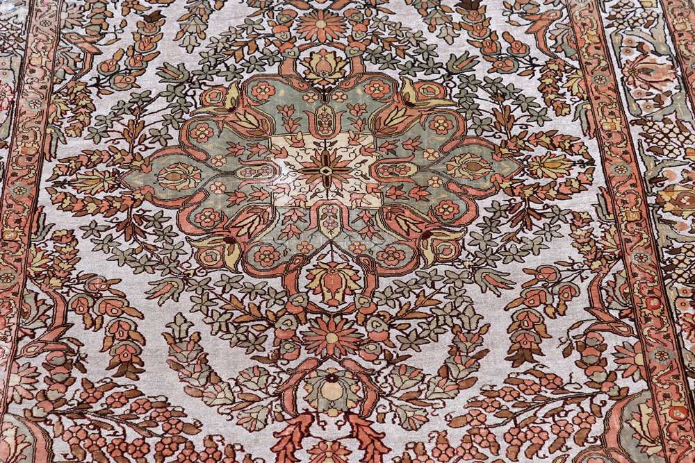 Dywan orientalny Hereke