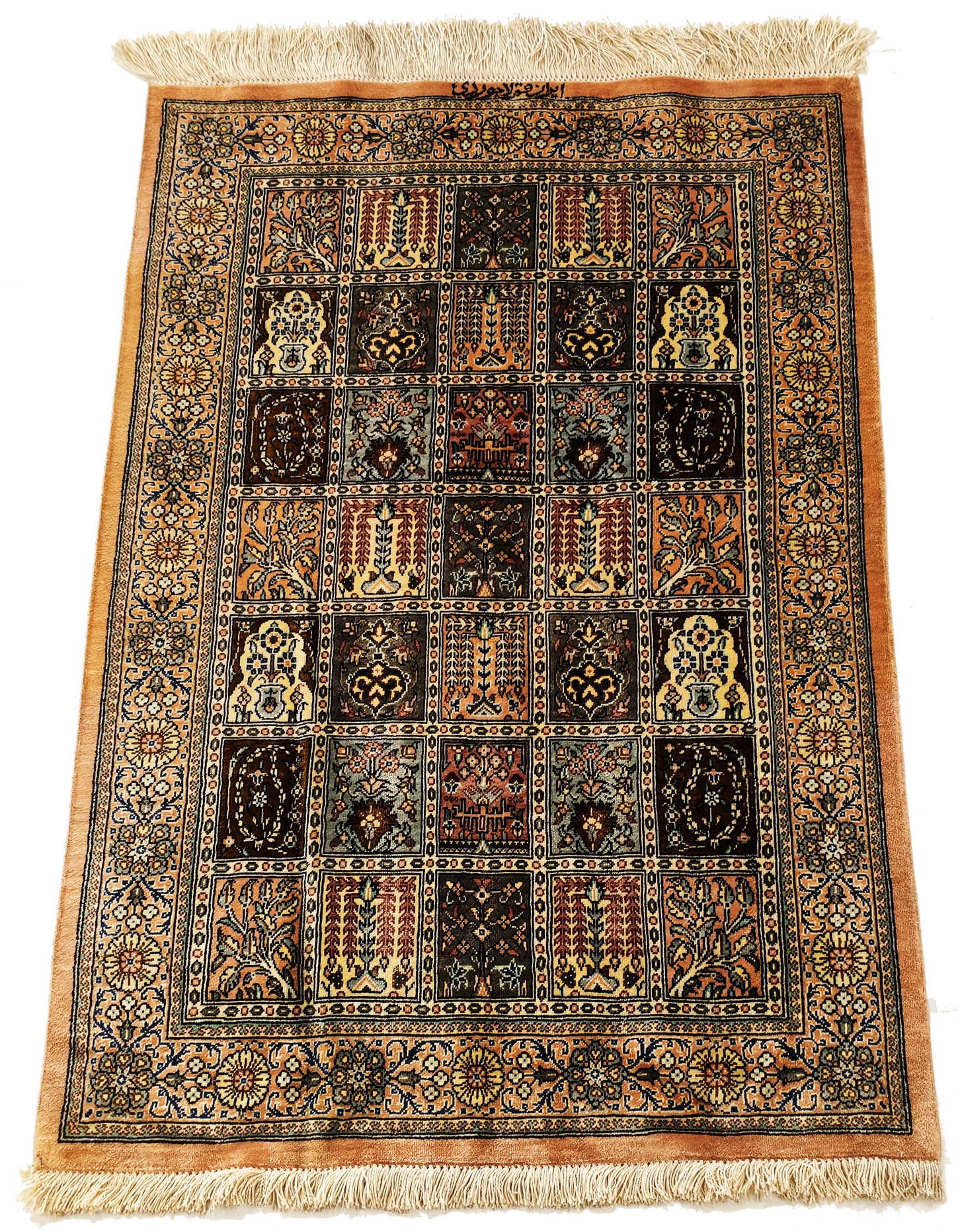 Ghom Silk Royal
