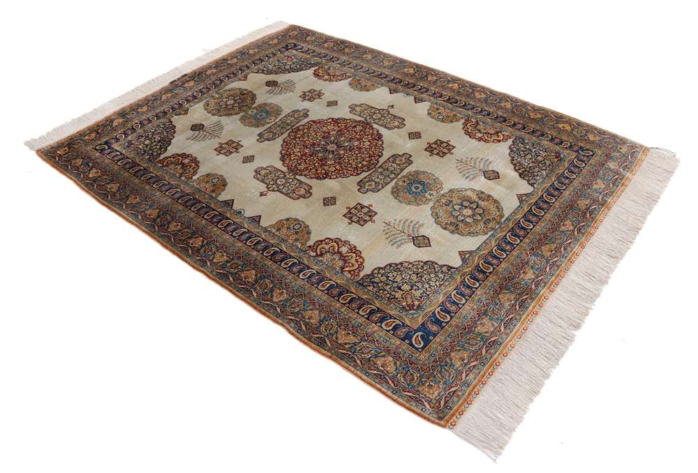 Dywan orientalny Hereke
