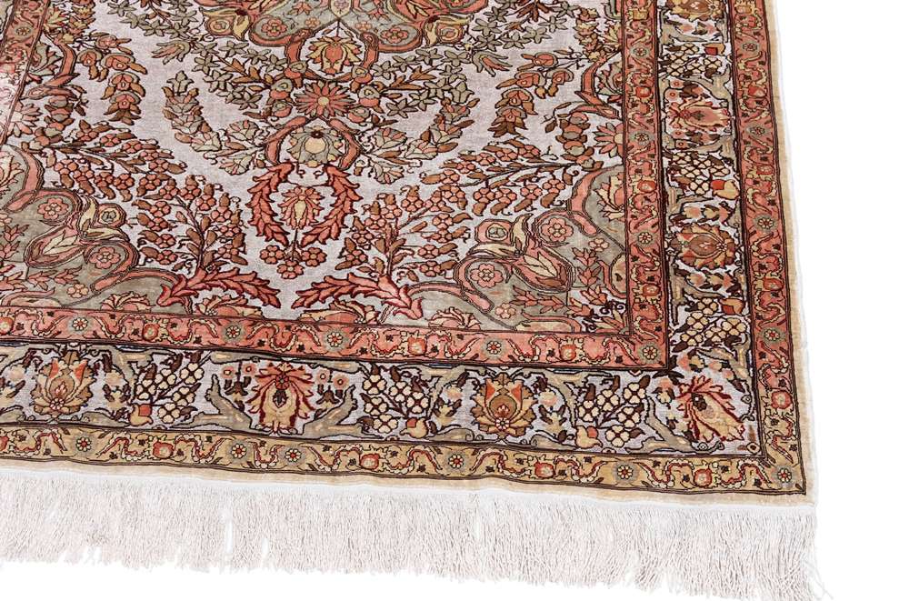 Dywan orientalny Hereke
