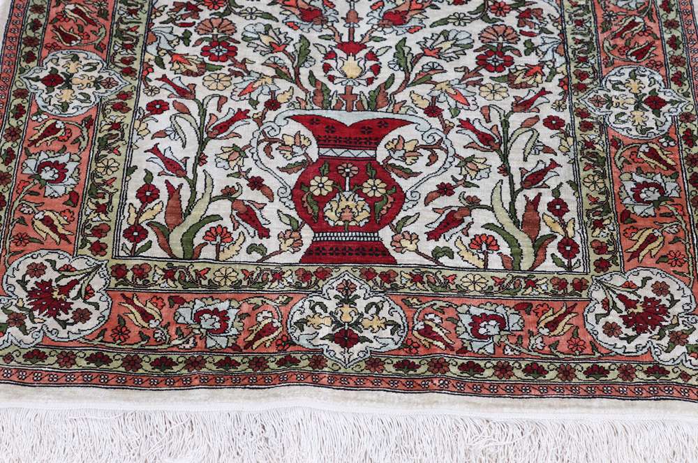 Dywan orientalny Hereke