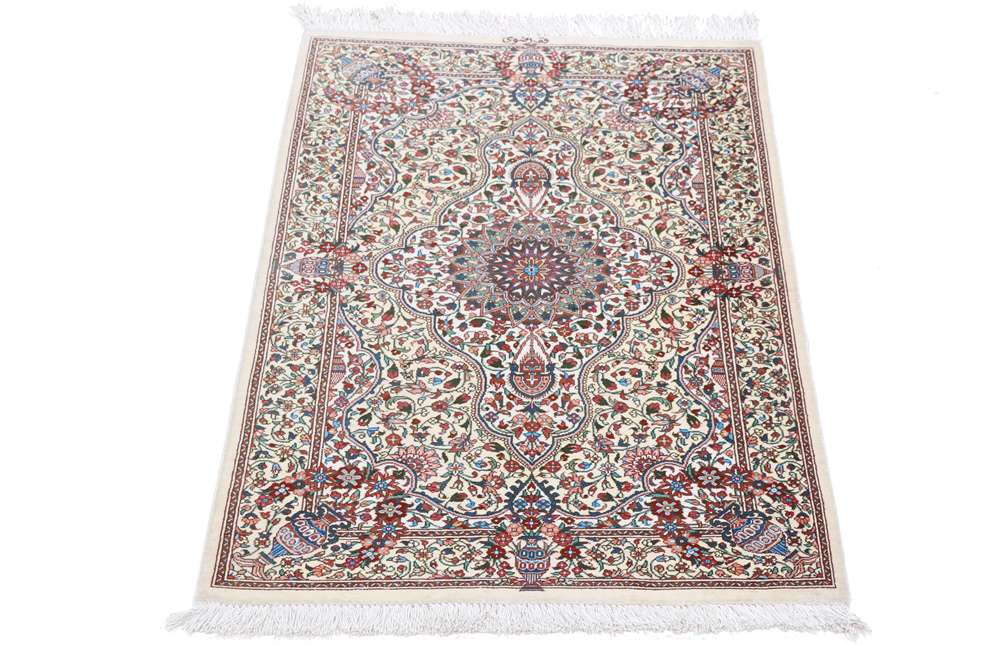 Dywan perski Qom