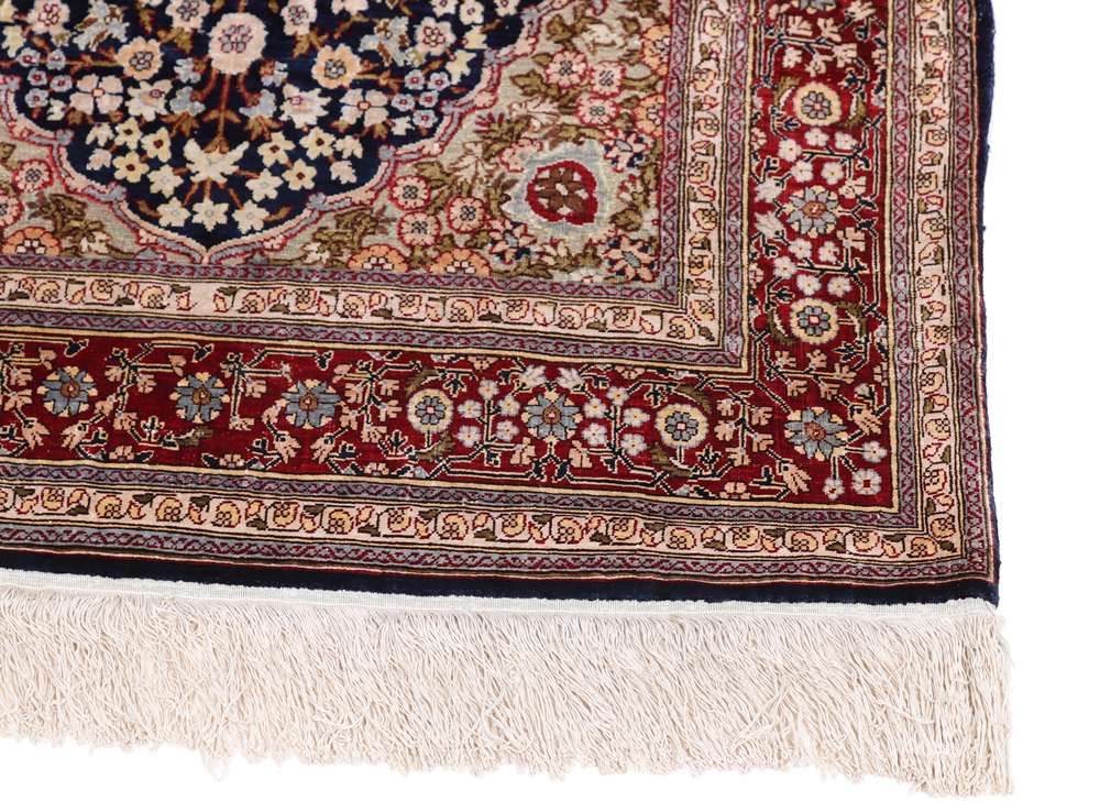 Dywan orientalny Hereke